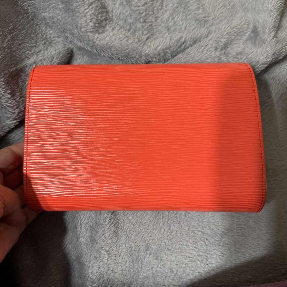 Metro City Handbag Clutch Crossbody With Strap coral orange - Picture 6 of 10